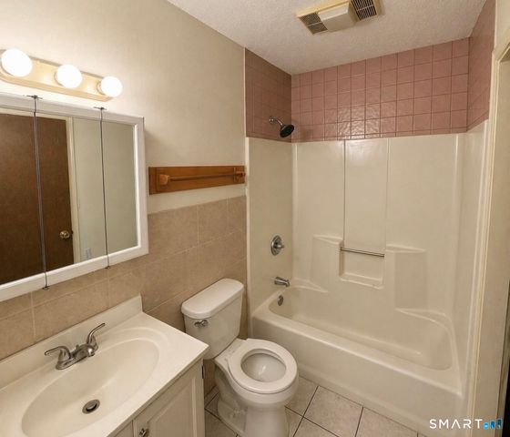 975 Meriden Road 91, Waterbury, CT 06705