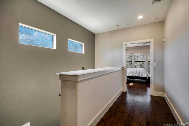 630 THREE OAKS RD, Seguin, TX 78155