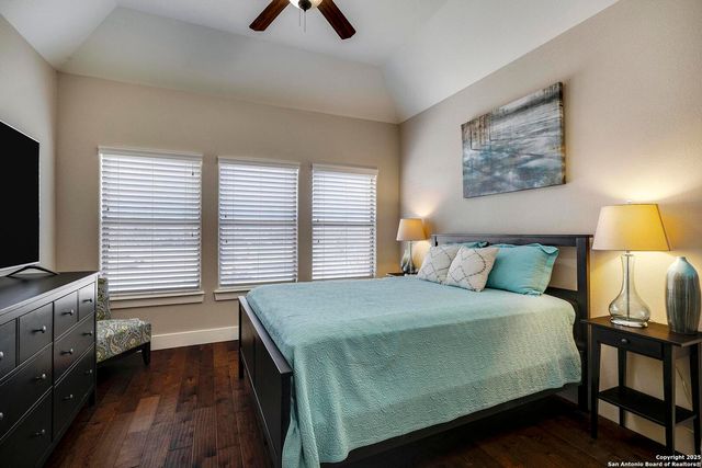 630 THREE OAKS RD, Seguin, TX 78155