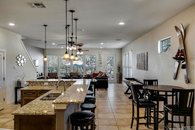 630 THREE OAKS RD, Seguin, TX 78155