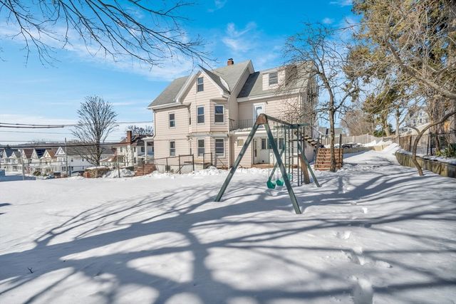 75 Warren St, Medford, MA 02155