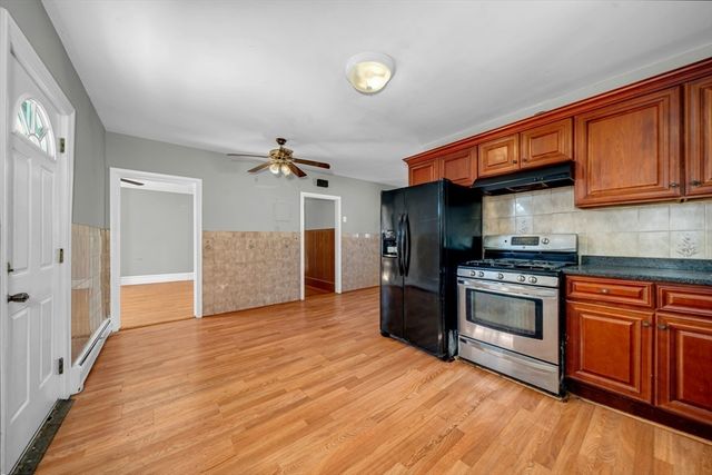 75 Warren St, Medford, MA 02155