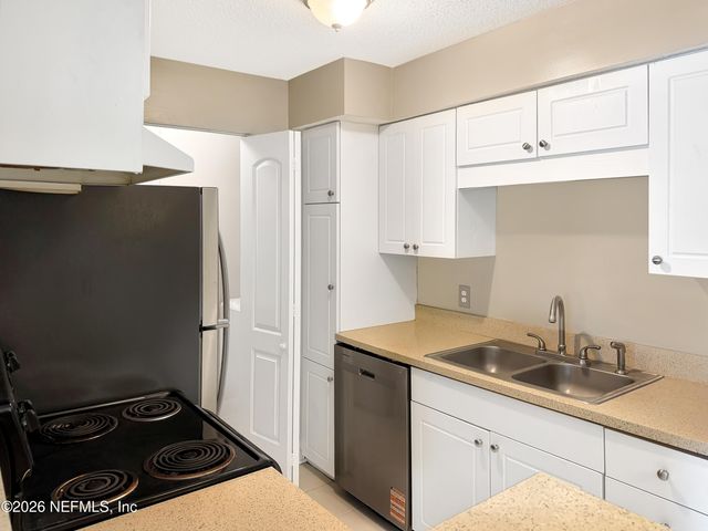 10200 BELLE RIVE Boulevard 164, Jacksonville, FL 32256