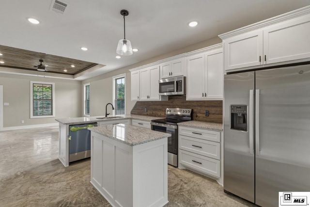 504 WEST BAYOU DRIVE, Sterlington, LA 71280