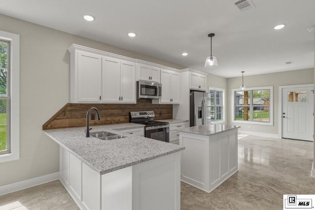 504 WEST BAYOU DRIVE, Sterlington, LA 71280