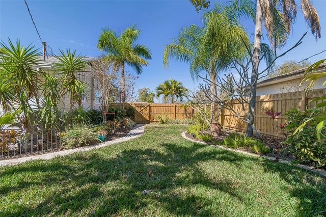 1567 BONAIR STREET, Clearwater, FL 33755