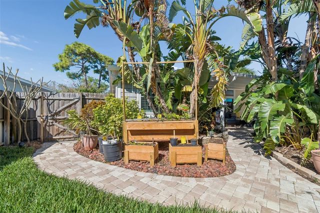 1567 BONAIR STREET, Clearwater, FL 33755