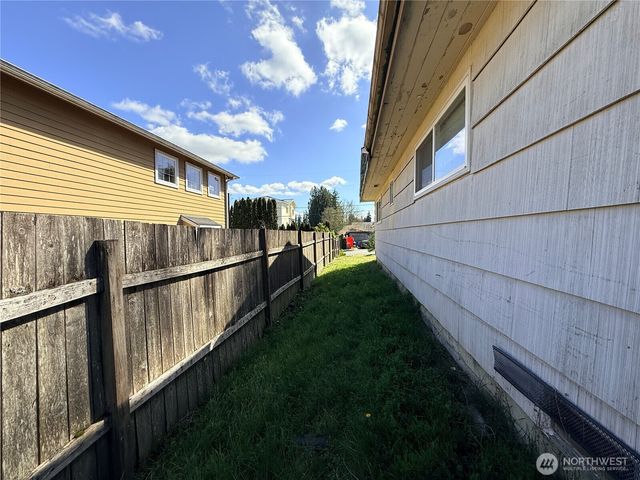 2911 122nd Street SW, Everett, WA 98204