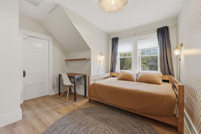 3 Regent Cir 3, Boston, MA 02130