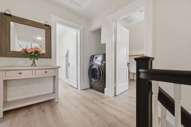 3 Regent Cir 3, Boston, MA 02130