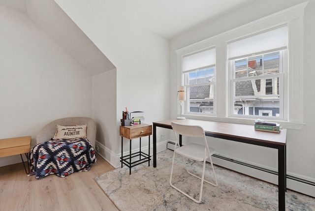3 Regent Cir 3, Boston, MA 02130