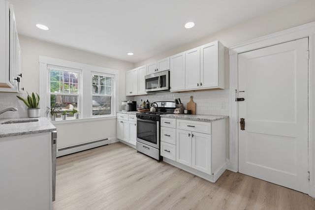 3 Regent Cir 3, Boston, MA 02130