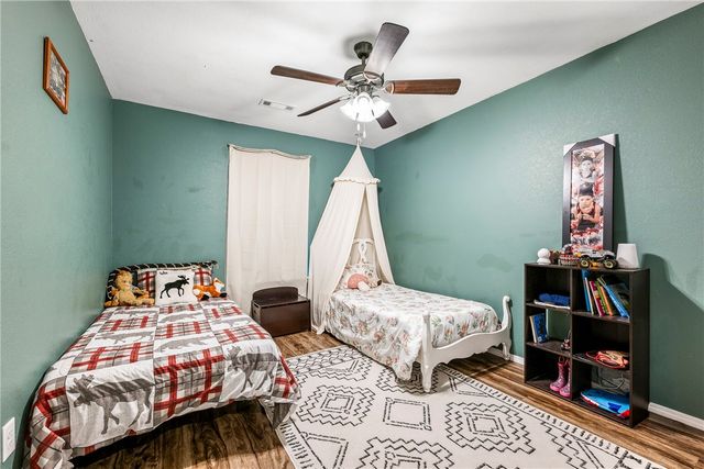 2124 Carlisle Street, Gentry, AR 72734