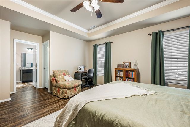 2124 Carlisle Street, Gentry, AR 72734