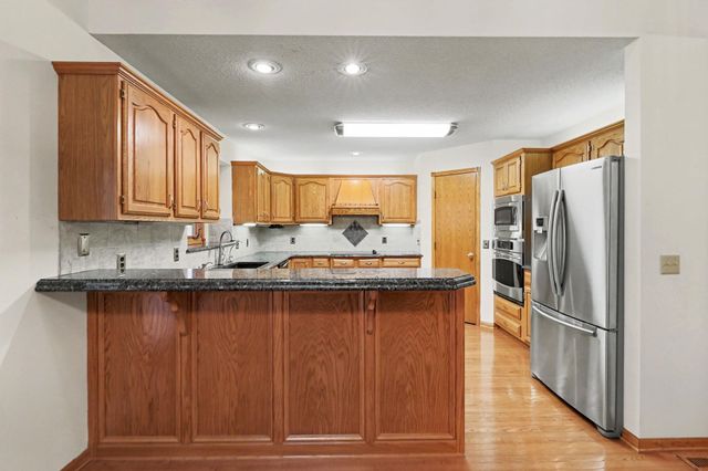 2318 N Cedar Downs Ln, Wichita, KS 67223