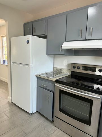 1325 N J Street 6, Lake Worth, FL 33460