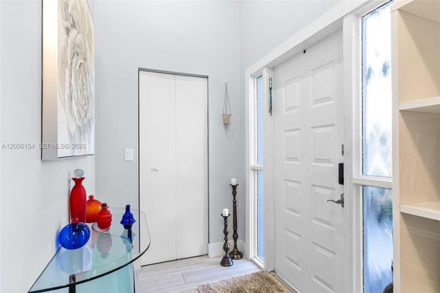 1064 NW 97th Ave 219, Pembroke Pines, FL 33024