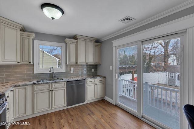 27 Branch Road, Oakhurst, NJ 07755