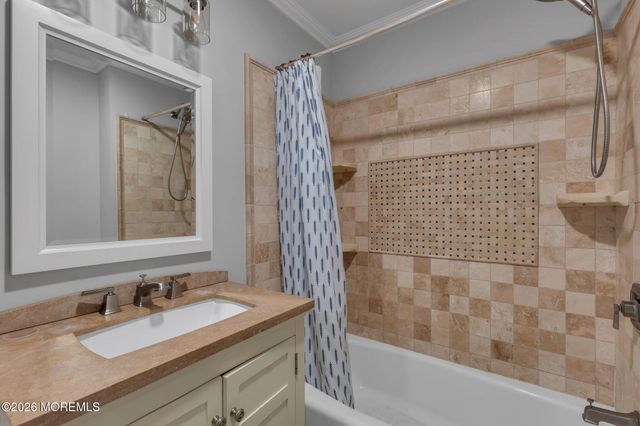 27 Branch Road, Oakhurst, NJ 07755