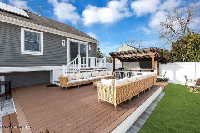 27 Branch Road, Oakhurst, NJ 07755