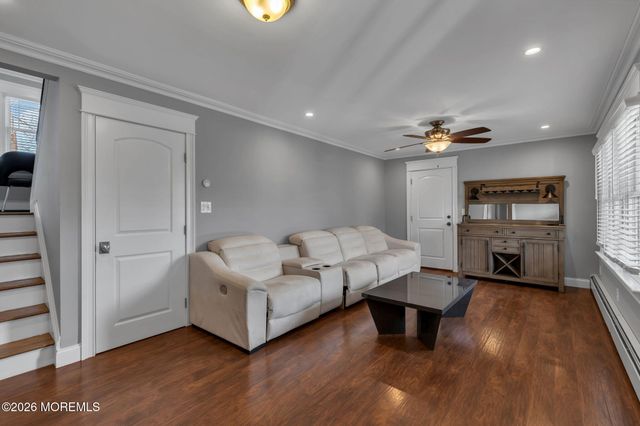 27 Branch Road, Oakhurst, NJ 07755