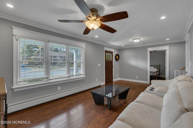 27 Branch Road, Oakhurst, NJ 07755