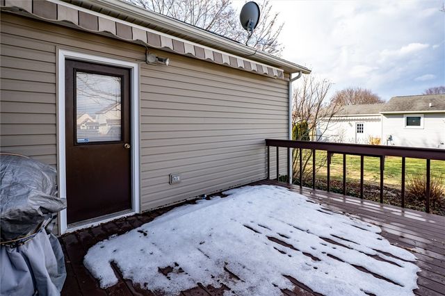 44 Flynnwood Drive, Greece, NY 14612