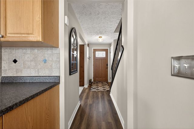 44 Flynnwood Drive, Greece, NY 14612