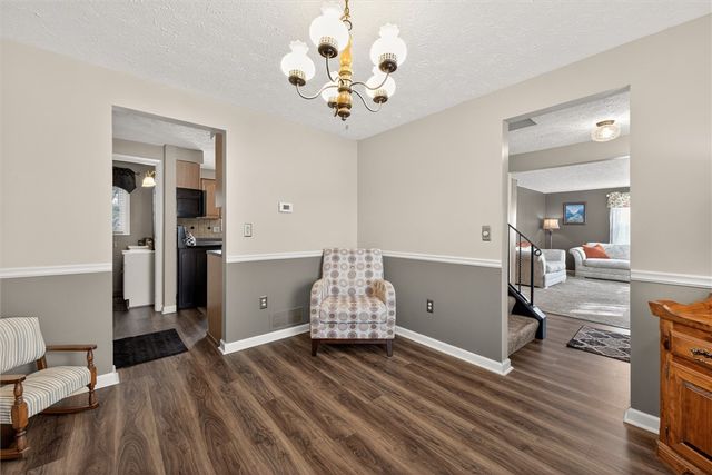 44 Flynnwood Drive, Greece, NY 14612