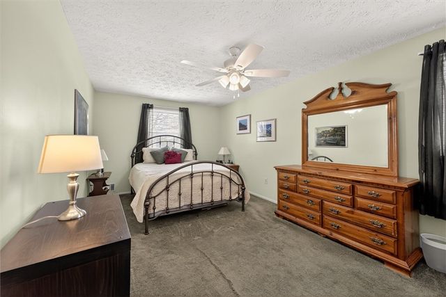 44 Flynnwood Drive, Greece, NY 14612