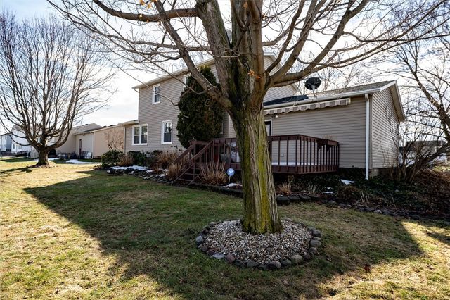 44 Flynnwood Drive, Greece, NY 14612