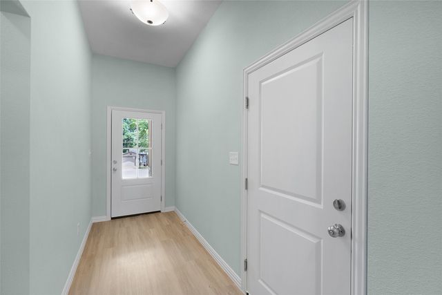 2027 S Bluebonnet Avenue, Denison, TX 75020