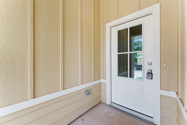 2027 S Bluebonnet Avenue, Denison, TX 75020