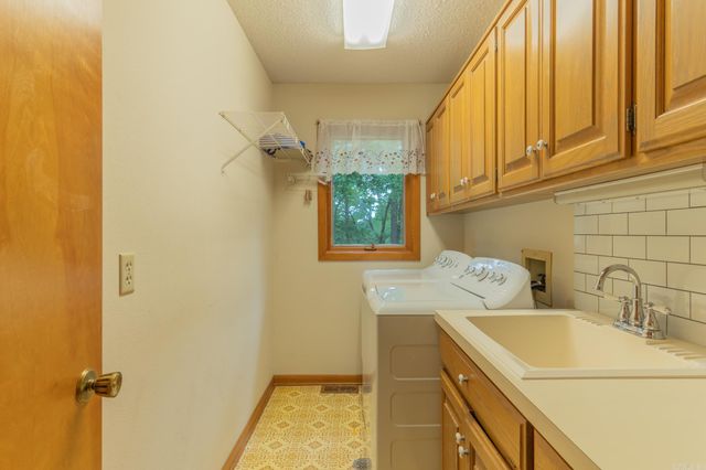 3 LAS NAVAS LANE, Hot Springs Village, AR 71909