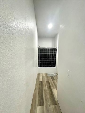 24 Road 5213, Cleveland, TX 77327