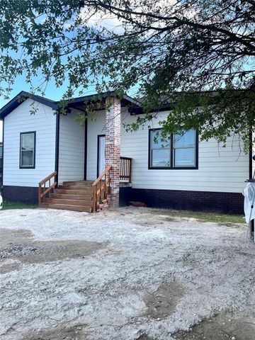 24 Road 5213, Cleveland, TX 77327