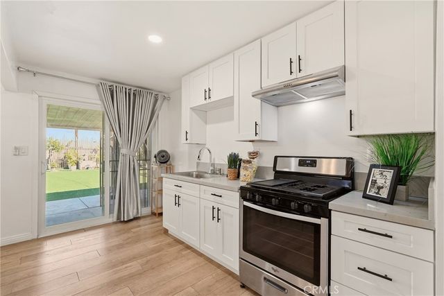 1776 S Carnelian, Anaheim, CA 92802