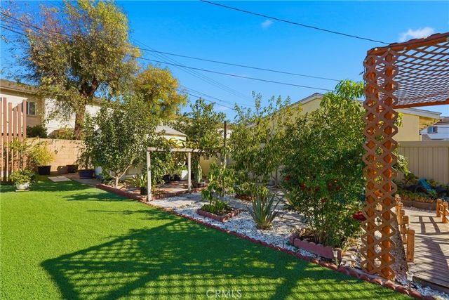 1776 S Carnelian, Anaheim, CA 92802