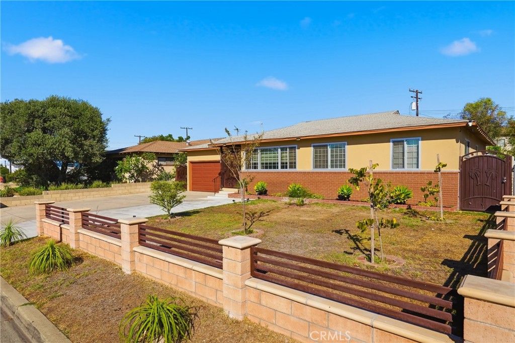 1776 S Carnelian, Anaheim, CA 92802 — photo 3