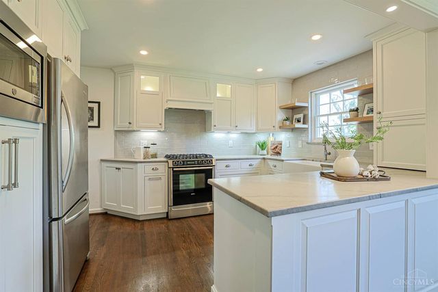 5801 Kenwood Road, Madeira, OH 45243