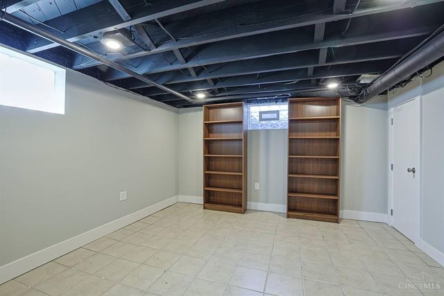 5801 Kenwood Road, Madeira, OH 45243