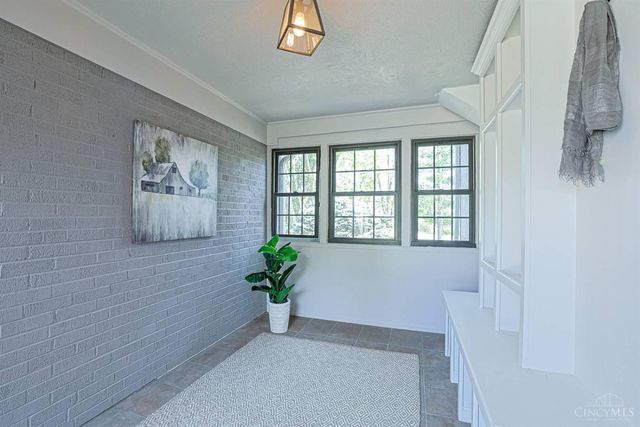 5801 Kenwood Road, Madeira, OH 45243