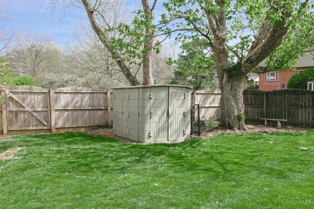 5801 Kenwood Road, Madeira, OH 45243
