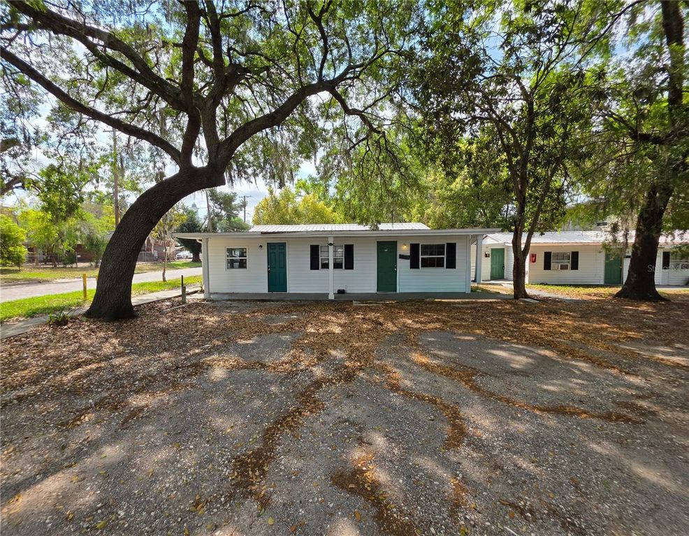 Image 1 of property listing at 501 W BAKER STREET, Plant City, FL 33563