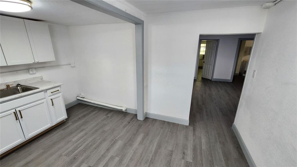 Image 12 of property listing at 501 W BAKER STREET, Plant City, FL 33563