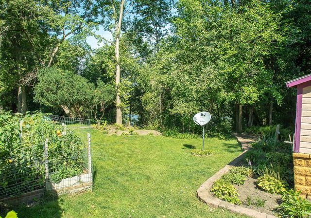 323 NE 3rd Avenue, Waverly, IA 50677