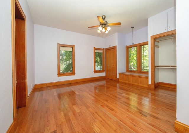 323 NE 3rd Avenue, Waverly, IA 50677