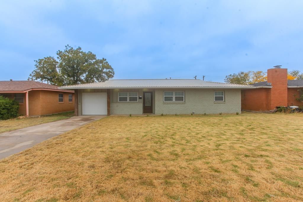 1717 Purdue Ave, Big Spring, TX 79720