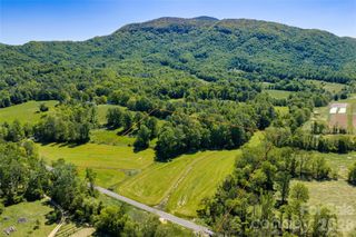 99999 Sugar Hollow Road, Fairview, NC 28730