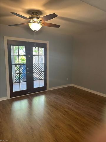 2216 Windom PL, Virginia Beach, VA 23454